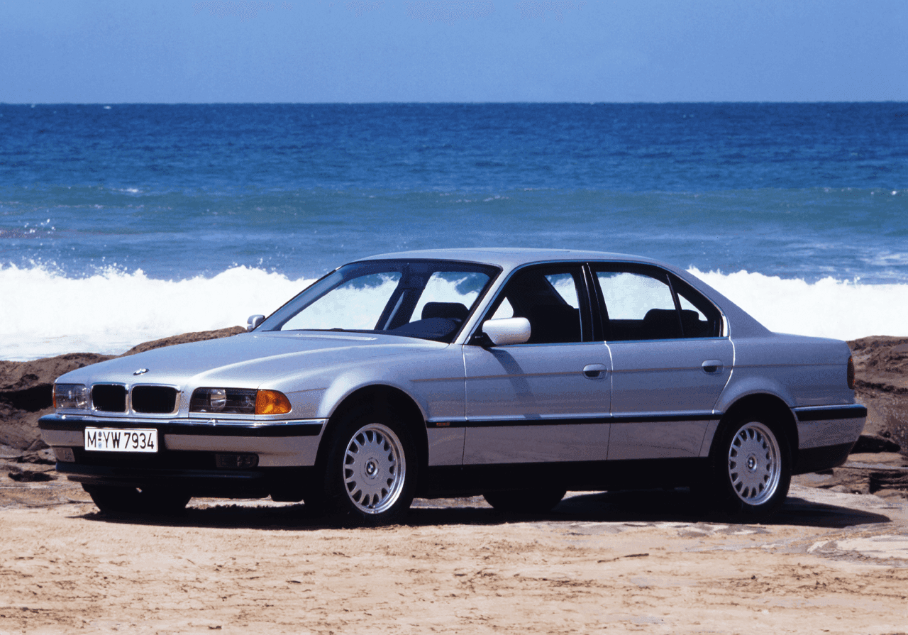E38